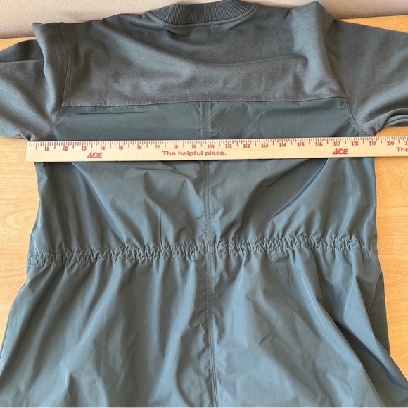 ATHLETA TRIUMPH HYBRID CREWNECK SWEATSHIRT NWOT XS OVERSIZED GORPCORE ATHLEISURE - Picture 8 of 12